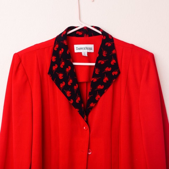 Danny & Nicole Blazer with Pleats & Cherry Detail - Picture 2 of 5